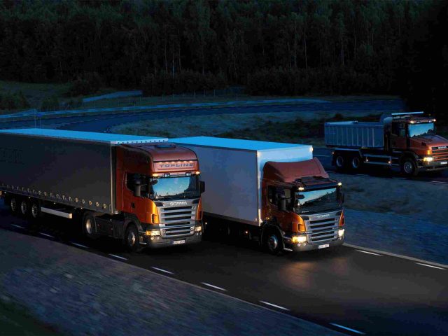 http://whandlog.com/wp-content/uploads/2015/09/Three-orange-Scania-trucks-640x480.jpg